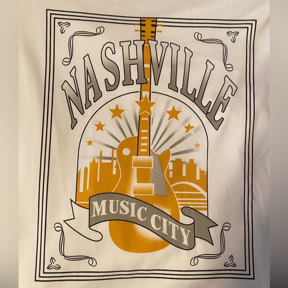 Nashville Tennessee t shirt. The size is 0xl.